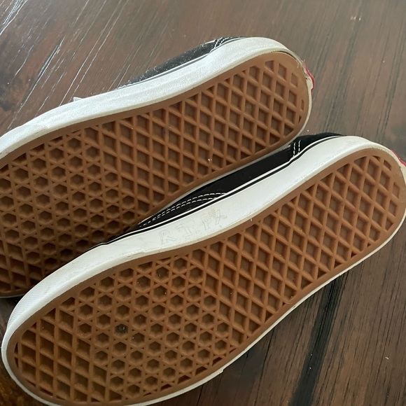 Vans size 5 very good condition. Only work 2-3x - Picture 3 of 3